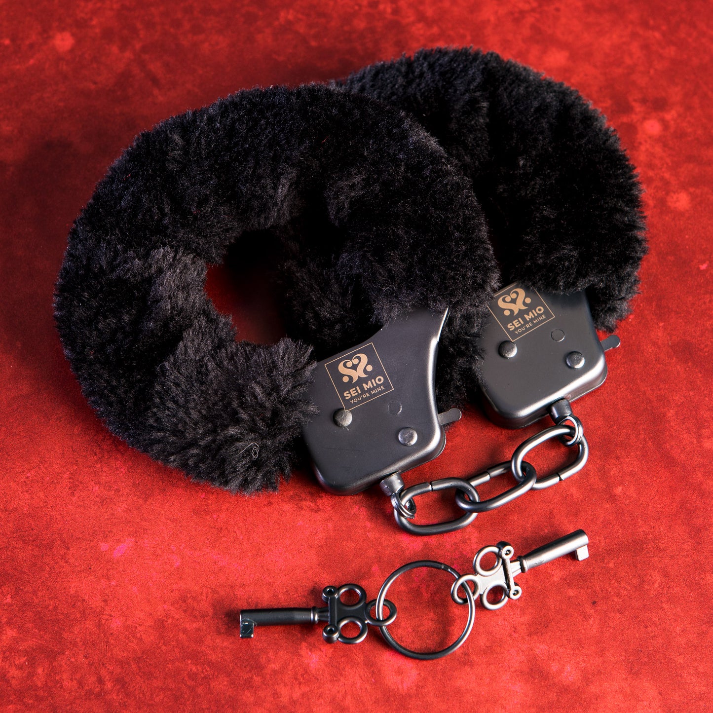 Cuff Love - Furry Metal Handcuffs